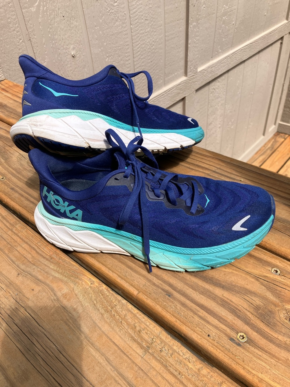 Women’s Hoka Arahi 6 size 8.5 Bellweather Blue